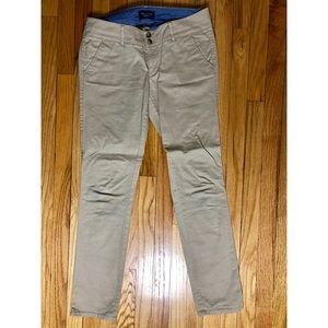 American Eagle Khaki Stretch Size 6